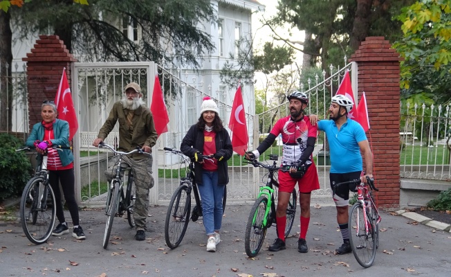 Bisikletlerle 10 Kasım'a kadar Yalova'dan Anıtkabir'e gidecekler