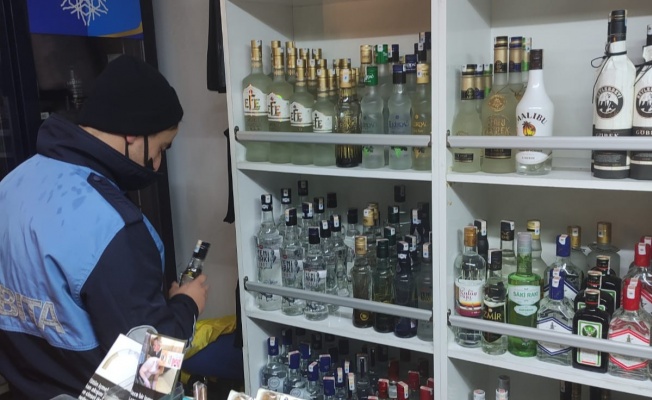 Altınova'da tekel bayilerine içki denetimi yapıldı