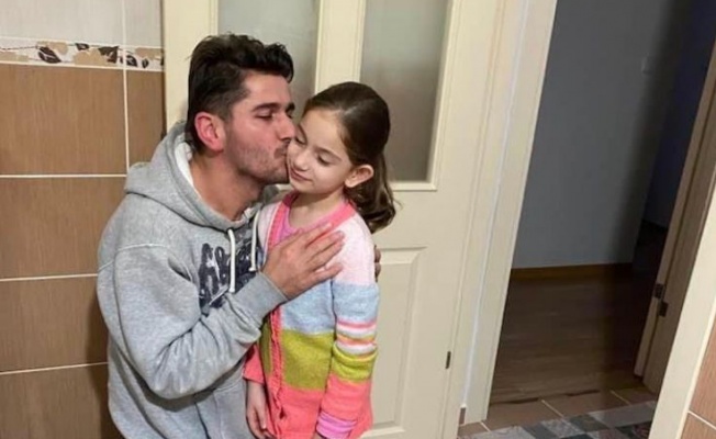 Cani baba 7 yaşındaki kızının boğazını keserek öldürdü