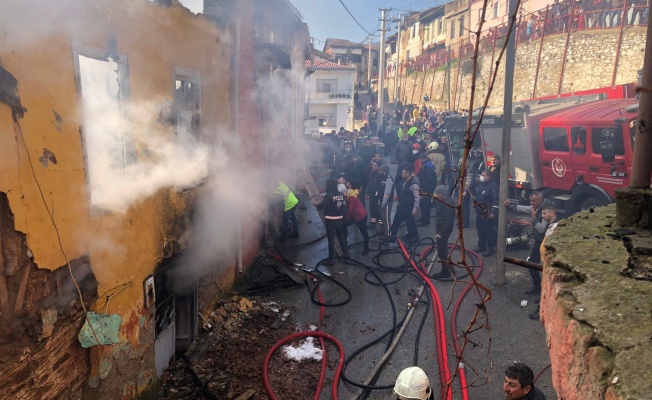 İzmir'de yangın: 3 çocuk 'melek' oldu