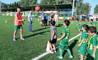 Yalova'nın genç futbolcuları göz kamaştırıyor